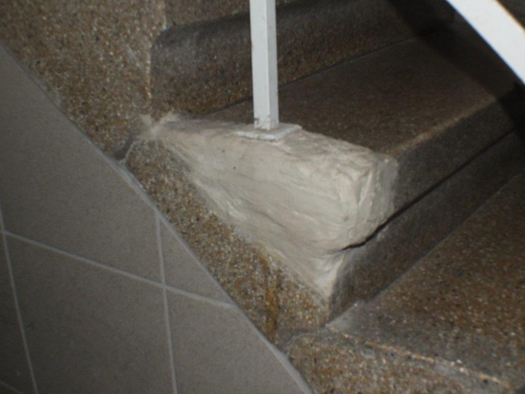 Terrazzo Stufen Reparatur vorher