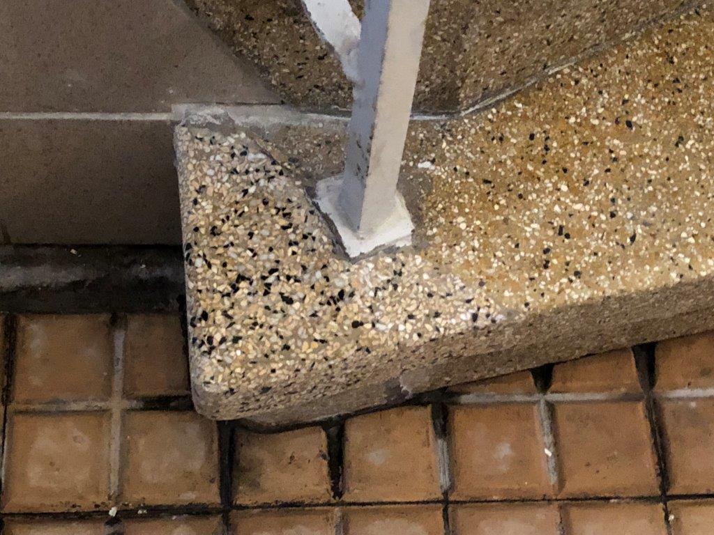Terrazzo Stufen Reparatur nachher